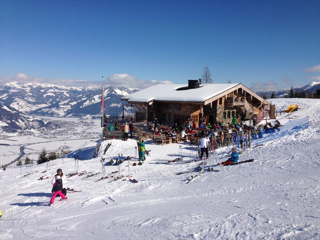 Chalet An Der Piste Kaprun Exterior photo